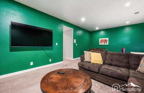 Barnum West House | Upscale Ranch Whot Tub Near Red Rocks