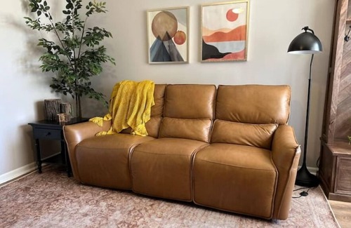 Bourbonnais Apartment | Upside Inn