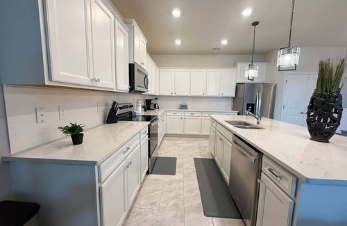 Four Corners House | Upstay 20 Guest Capacity Mansion Near Disney