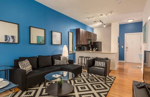 First Ward Apartment | Uptown 1st Ward | Private Balcony | Gym & Pool