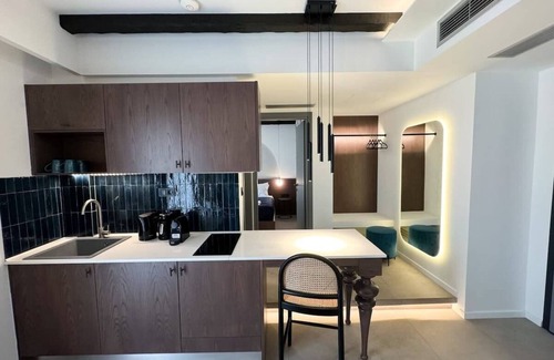 Naousa Apartment | Urban Chic Gem, Unwind in Style in the CityCenter