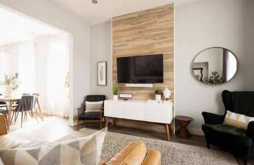 Curtis Park House | Urban Hot Tub Oasis - EV Charger - Walk to RiNo