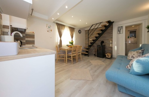 Otocac House | URBAN NATURE - Apartment in a quiet environment near the city center.
