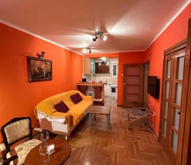 Zvezdara Apartment | Urban Nest - Orange