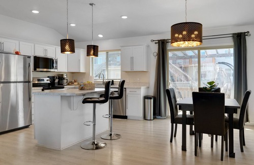 North Central Omaha House | Urban Retreat: Family house Minutes from Downtown & Lake Cunningham