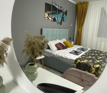 Onesti Apartment | Urban Studio