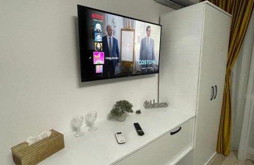 Onesti Apartment | Urban Studio