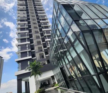 George Town Hotel | Urban Suite - George Town
