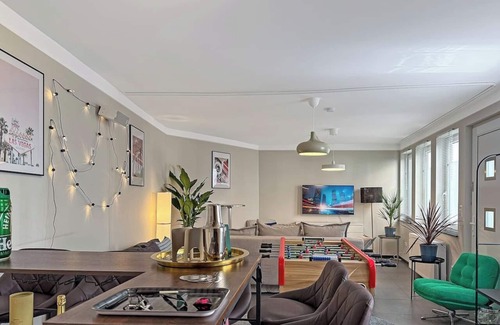 Diemershalde House | Urbanes Stgt Retreat – 13 Pers., PS5 & Patio