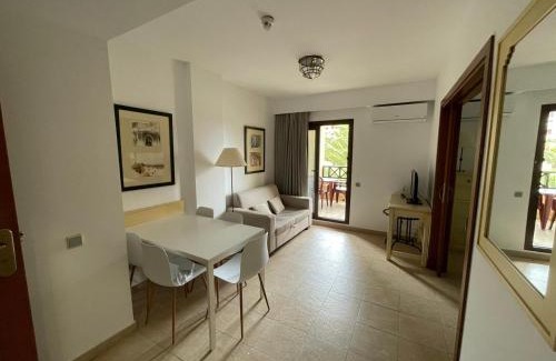 Punta del Moral Apartment | Urbanización Jardines de Isla canela vista jardín By SIT