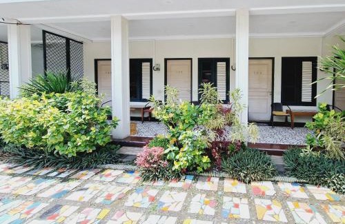 Blitar Hotel | Urbanview Roemah Tanjung Blitar