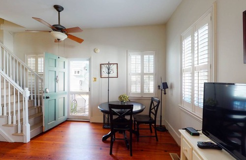 Cannonborough Elliotborough House | 56 m² House ∙ 1 bedroom ∙ 4 guests