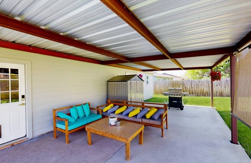 Greenslopes At Lake Creek House | 127 m² House ∙ 3 bedrooms ∙ 8 guests
