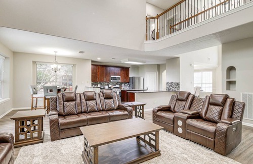 Atascocita House | 371 m² House ∙ 4 bedrooms ∙ 8 guests