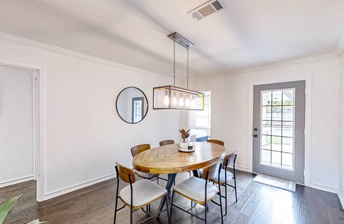 Willow Meadows/Willowbend Area House | 161 m² House ∙ 3 bedrooms ∙ 6 guests