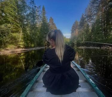 Torsby House | Utsikten - Ny flott hytte, Privat Badstue, Spabad!