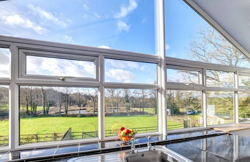 Peterston-Super-Ely Apartment | Uwch-y-llyn - Two Bedroom Apartment, Sleeps 4