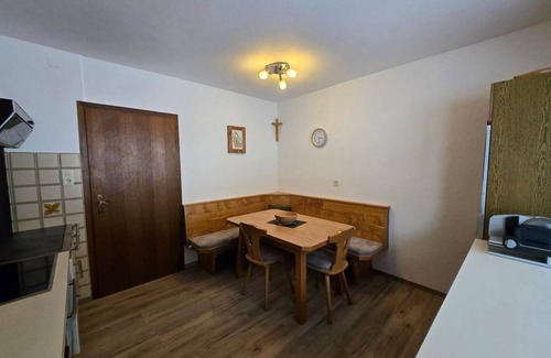 Gries am Brenner Apartment | Vacation apartment 2 - Holiday home Strickner