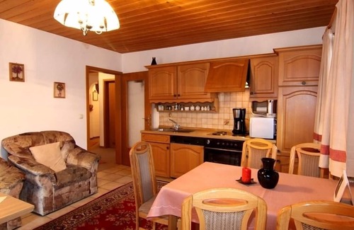 Unterschonau Apartment | Vacation apartment, up to 4 persons, 72 sqm, 2 separate bedrooms, balcony