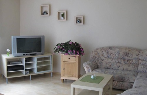 Bedesbach Apartment | Vacation apartment "Am Karl's Brunnen" - apartment/flat, shower and bath, WC, 2