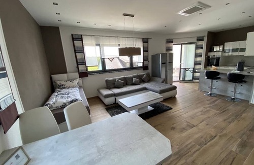 Wackersdorf Apartment | Vacation apartment Stefan 1st floor modern and high quality equipped