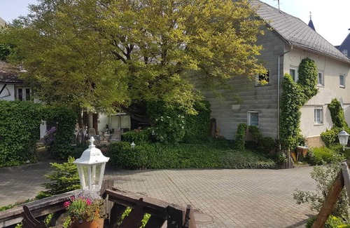 Berghausen Condo | Vacation apartment "Haus Herzblick" directly on the pilgrimage path "Herzweg des Friedens" in Ts.