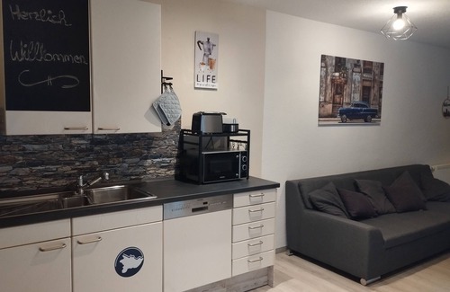 Prezelle Apartment | Vacation apartment Hof Lanze with a view of the Eichenallee