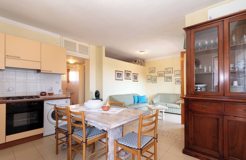 Lu Bagnu Apartment | Vacation Apartment Casa Rita with Balcony & A/C