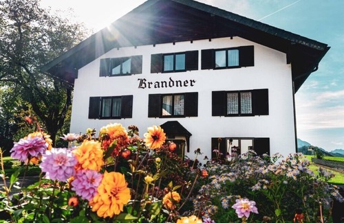 Weyregg am Attersee Apartment | Vacation apartment Nussbaum