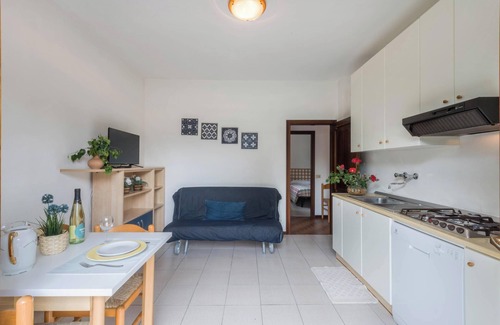 Domaso Apartment | Vacation Apartment "Villa Adi 2" with Lake View, Wi-Fi, Garden, Pool and Terrace