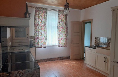 Werdau Apartment | Vacation apartment with large kitchen and garden - Kutscherhaus Werdau