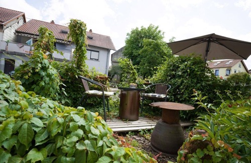 Weiskirchen Apartment | Vacation cottage Laux