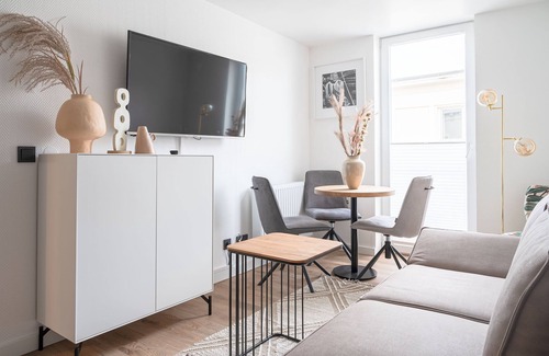 Warnemuende Apartment | Vacation directly on the historic Alter Strom