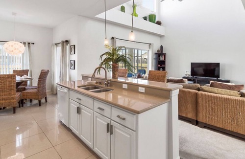 Cumbrian Lakes House | "VACATION FOR LESS" Welcome to NewHaven Palms and Resorts on Cumbrian Lakes