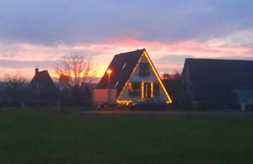 Heidberg House | Vacation home 'So close to heaven' with 5 bedrooms, 2 bathrooms, 3x WC, garden