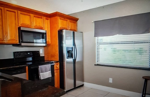 Poinciana House | Vacation Home 19 miles away from Disney with an inground pool