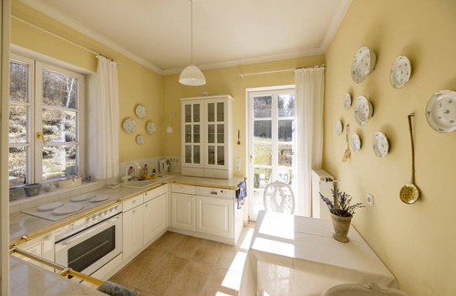 Ebern Apartment | Vacation home (200sqm) with terrace and garden