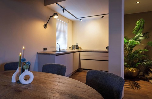 Nuth Other | Vacation home * Atmospheric * Luxury * - 3 spacious bedrooms, each with private bathroom