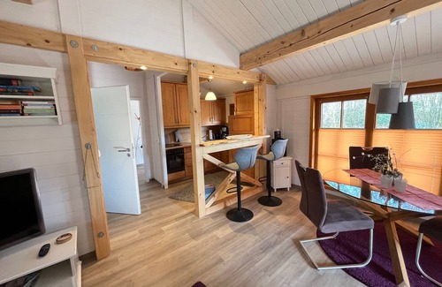 Bad Bederkesa House | Vacation home by the canal and lake in Bederkesa