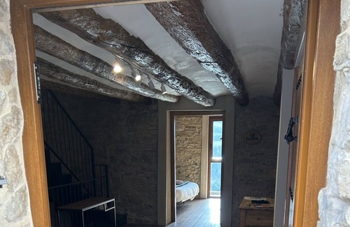 Llorac House | Vacation Home "Cal Bertran" with Private Pool, Shared Terrace & Wi-Fi