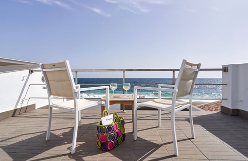 Calahonda House | Vacation Home "Casa Sueña" near Beach with 4 Private Terraces & Wi-Fi