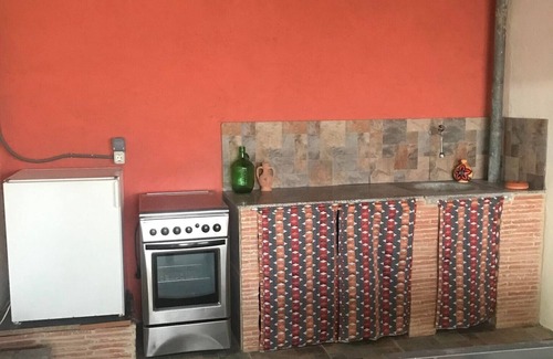 Deltebre House | Vacation home for up to 7 people, with enclosed grounds and private parking.