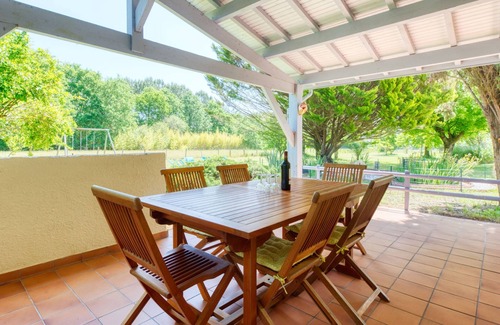 Gaillan-en-Medoc House | Vacation home Nola by Interhome