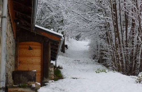 La Lechere House | Vacation Home "Grany Authentique Maison Montagne" with Private Garden