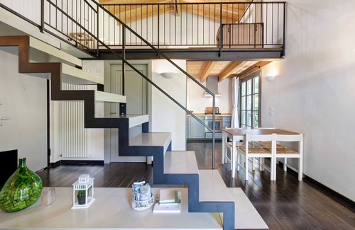 Toscolano Maderno Apartment | Vacation Home "La Casetta Nel Bosco" with Private Terrace & Wi-Fi