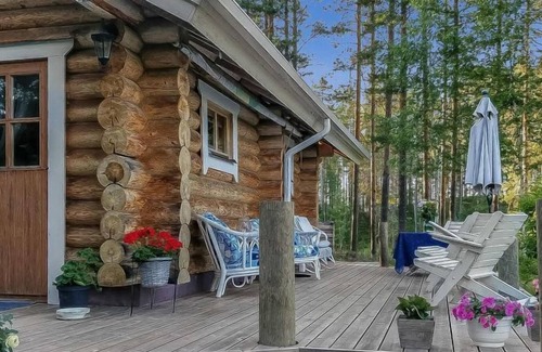 Hiukkajoki House | Vacation home Luonnonhelma in Punkaharju - 8 persons, 1 bedrooms