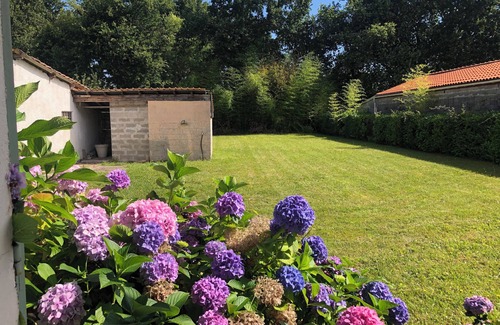 Le Porge House | Vacation home. Spacious and pleasant for family vacations. Conveniently located.