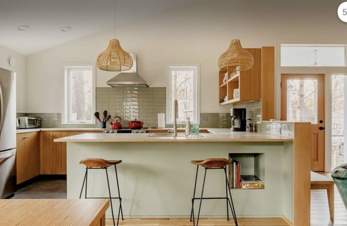 Mount Marion Cottage | VACATION Mod Cottage, Idyllic Setting & Every Amenity