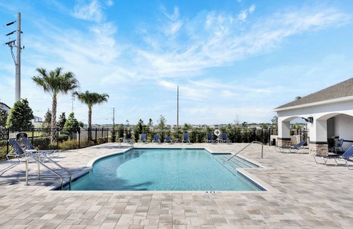 St. Cloud House | Vacation pad - w/pool, close to Lake Nona & Orlando