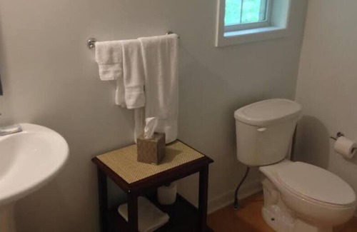 Bolivar House | Vacation Rental: Boundary Cottage